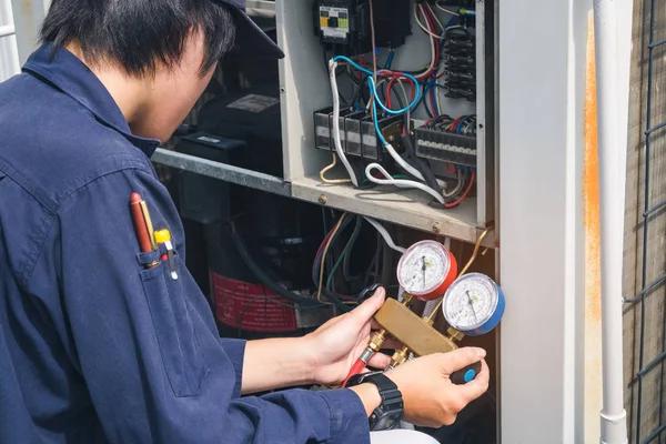 How Clogged Furnace Filters Can Lead to HVAC Performance Issues