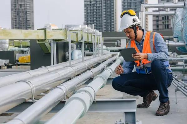 Why Hire a Professional HVAC Contractor in Mechanicsville